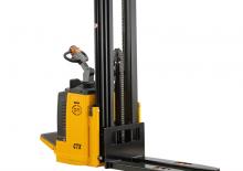 Палетні штабелери Stand Up Rider Platform OM CTX 16