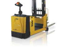 Палетні штабелери Stand Up Rider Platform Yale MC12