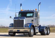 стійке шасі Freightliner 122SD 34 Mid Roof Cummins X15