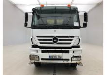Тягачі Mercedes-Benz Axor 2640 LS