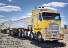 Тягачі Kenworth K200 2.8M Aero roof MX15 8x4