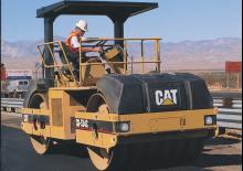 Тандемні вібраційні дорожні катки Caterpillar CB-534C