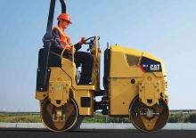Тандемні вібраційні дорожні катки Caterpillar CB14