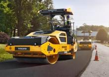Тандемні вібраційні дорожні катки Volvo DD140B