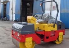 Тандемні вібраційні дорожні катки YTO HYC303