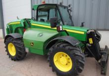 Телескопічні навантажувачі John Deere 3215