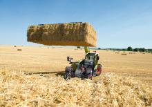 Телескопічні навантажувачі Claas Scorpion 738