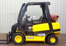 Телескопічні навантажувачі JCB TLT25G  
