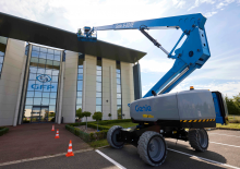 Колісні телескопічні підйомники Genie S-60 FE