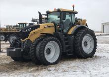 Трактори 4WD Challenger 1038