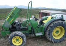 Трактори 4WD John Deere 2446F