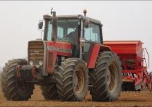 Трактори 4WD Massey Ferguson 2725