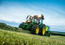 Трактори 4WD John Deere 5100R