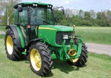 Трактори 4WD John Deere 5215 F