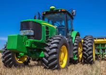 Трактори 4WD John Deere 6135J