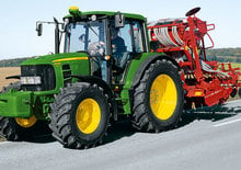 Трактори 4WD John Deere 6330