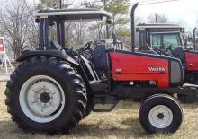 Трактори 4WD Valtra 800-4