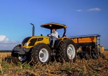 Трактори 4WD Valtra A750