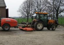 Трактори 4WD Renault Dionis 140 - 4