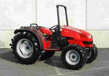 Трактори 4WD Massey Ferguson MF 2415