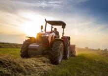 Трактори 4WD Massey Ferguson MF 5710ES