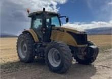 Трактори 4WD Challenger MT555B
