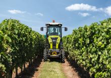 Трактори 4WD Claas Nexos 220 VL
