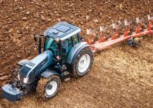 Трактори 4WD Valtra T 153