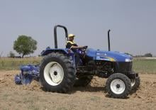 Трактори 4WD New Holland TT75