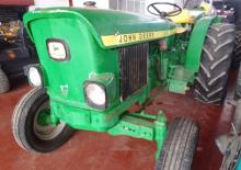 Трактори з заднім приводом John Deere 1035