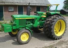 Трактори з заднім приводом John Deere 1120