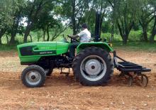 Трактори з заднім приводом DEUTZ-FAHR 3042 E
