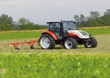 Трактори з заднім приводом Steyr 4055 Kompakt S Basis