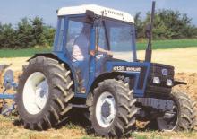Трактори з заднім приводом New Holland 45-66 S/3435