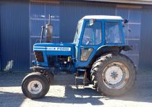 Трактори з заднім приводом Ford-NH 6700