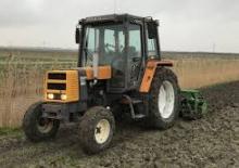 Трактори з заднім приводом Renault 77-12 TS