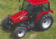 Трактори з заднім приводом Case IH CS 48