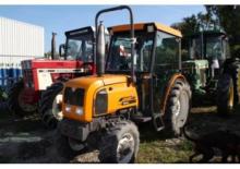 Трактори з заднім приводом Renault DIONIS 110