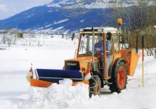 Трактори з заднім приводом Fendt Farmer 250 V