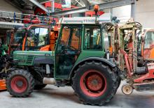 Трактори з заднім приводом Fendt Farmer 270 V