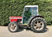 Трактори з заднім приводом Massey Ferguson MF 384 F