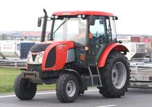 Трактори з заднім приводом Zetor Proxima 8421.1