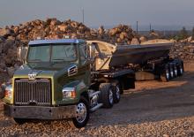 Тягачі Western Star 4700 SB 40