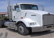 Тягачі Kenworth T800 Aerodyne 62” ISX 6x4
