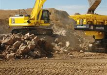 Установки для переробки щебеню Komatsu BR580JG-1