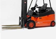 Електричні навантажувачі Linde E 30 EX