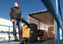 Палетні візки Stand Up Rider Platform Caterpillar NPV20N2
