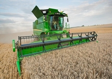 жатка комбайна John Deere 620R