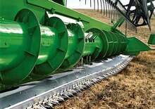 жатка комбайна John Deere 635F Hydra Flex