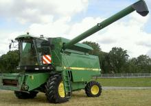 Зерновий комбайн John Deere 2254